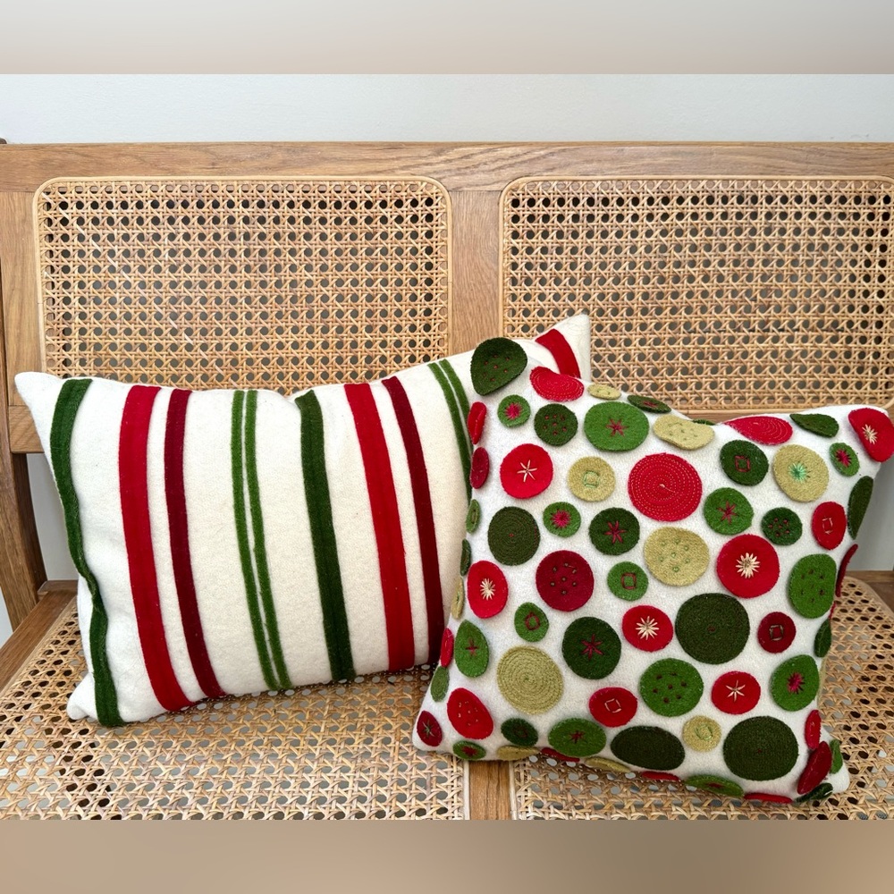 (Set/2) Crate & Barrel Wool Holiday “Cheer” & “Gabriel”Pillows Ivory Red Green